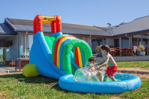 Kids Entertainment Ideas in Australia: Jumping Castles, Inflatable Water Slides and Fun Outdoor Activities